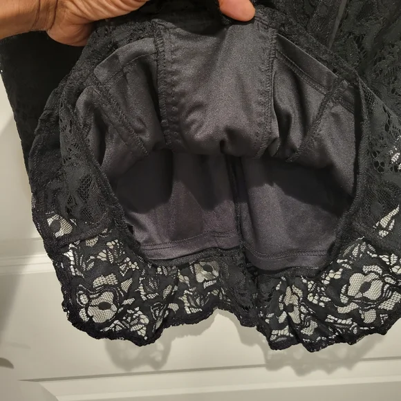 Carla Brocade Black Laced Sleeveless Dress Size 2 #654 - Picture 5 of 7